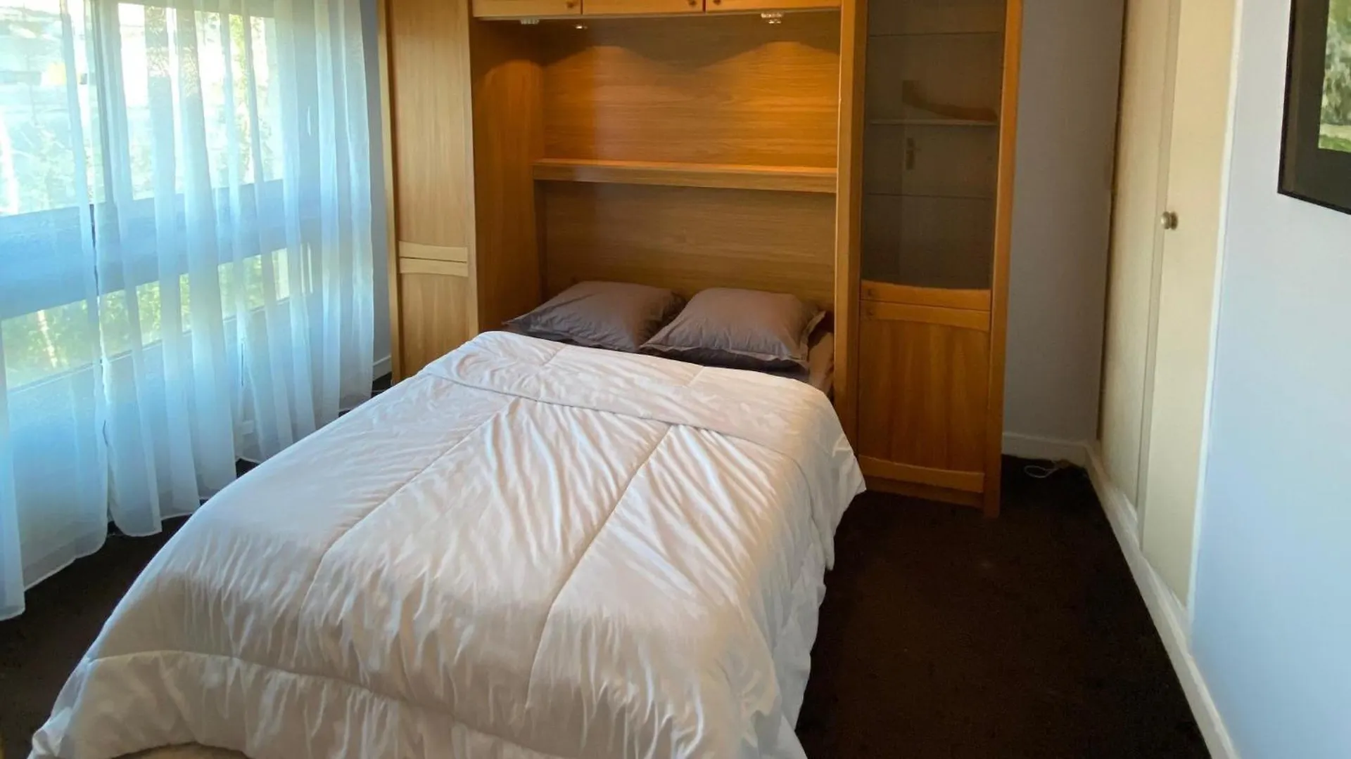 Citadine Apartment Montrouge